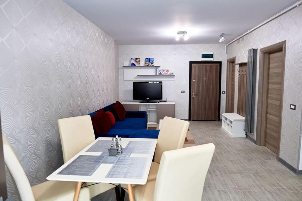 Blue Apartment In Spa N Pool Beach Resort Navodari Exterior photo